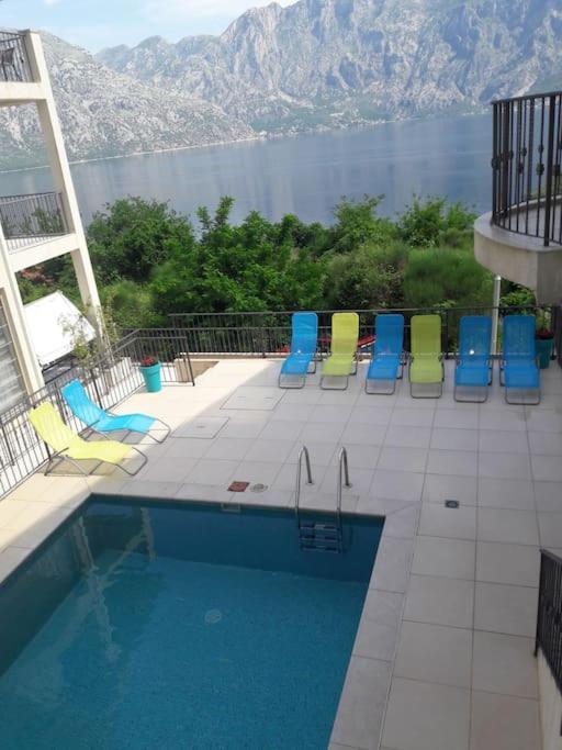 2Br Apartment With Pool Kotor Extérieur photo