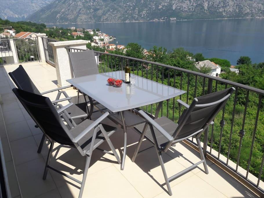 2Br Apartment With Pool Kotor Extérieur photo