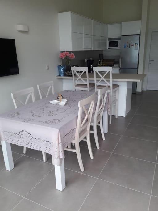 2Br Apartment With Pool Kotor Extérieur photo