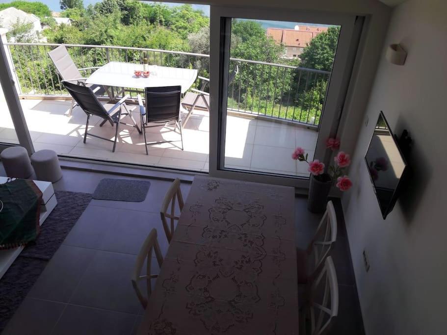 2Br Apartment With Pool Kotor Extérieur photo