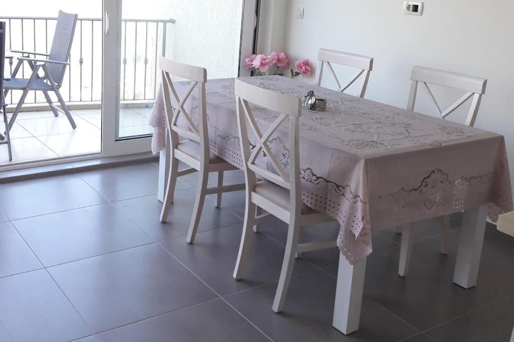 2Br Apartment With Pool Kotor Extérieur photo