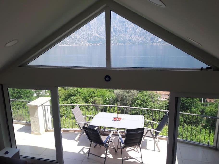 2Br Apartment With Pool Kotor Extérieur photo
