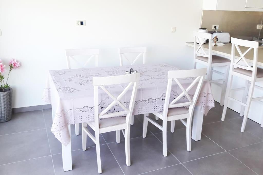 2Br Apartment With Pool Kotor Extérieur photo